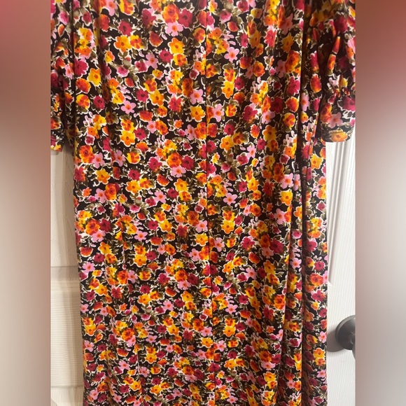 Women’s Vibe Collection, Floral Dress - Picture 6 of 14